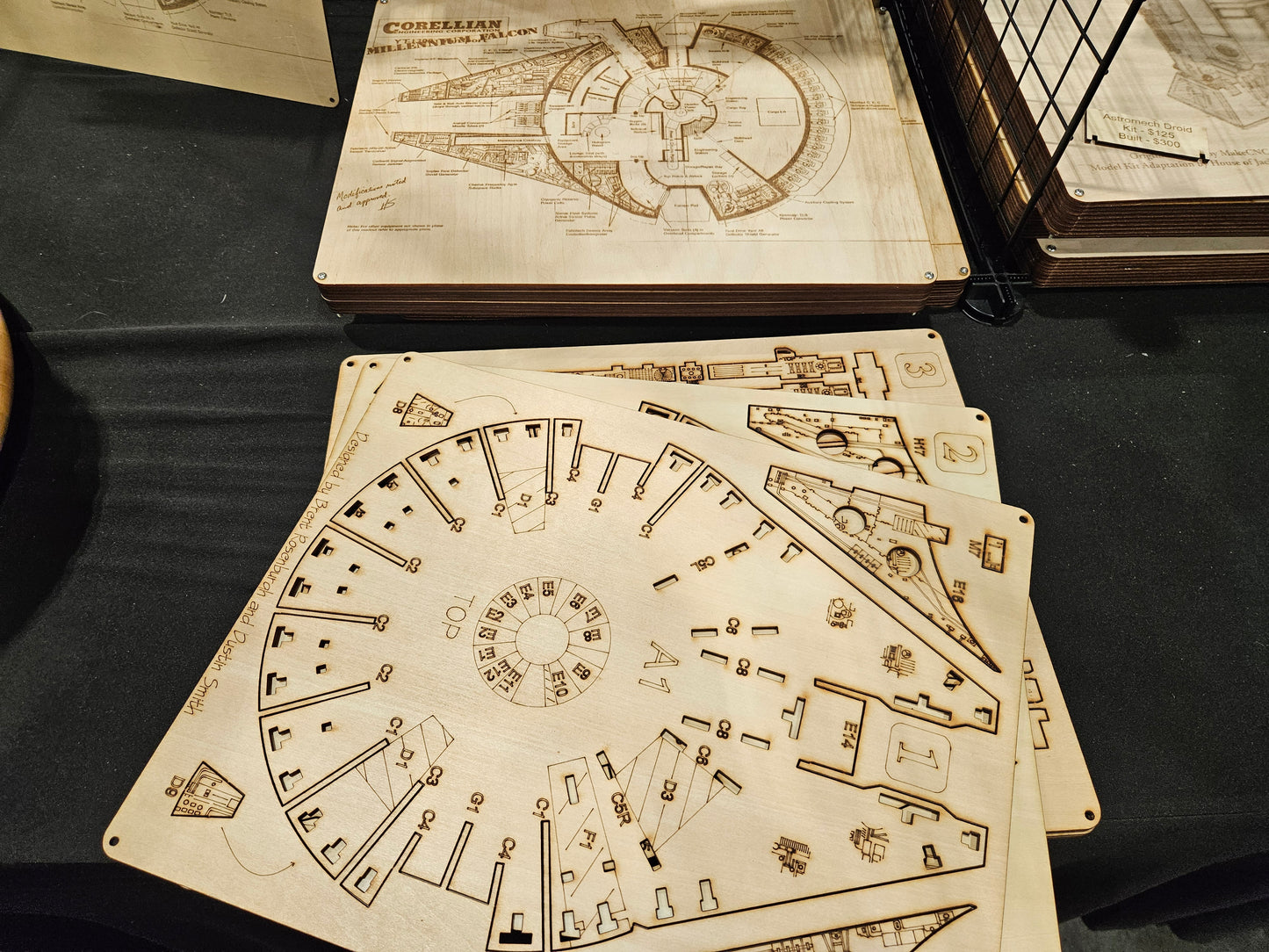 YT 1300 - Millennium Falcon Model Kit